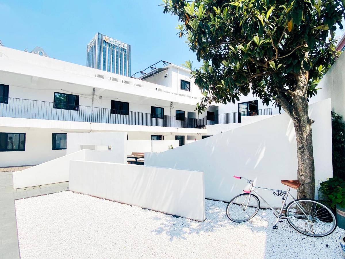 Hidden Garden International Youth Hostel -Near Oriental Pearl &Lujiazui -Garden Social Area -Bar -Cafe -Free Laundry Luggage Storage -24H Front Desk -English Service Shanghai Buitenkant foto