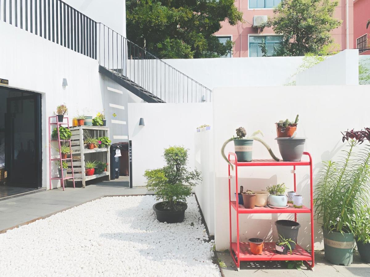 Hidden Garden International Youth Hostel -Near Oriental Pearl &Lujiazui -Garden Social Area -Bar -Cafe -Free Laundry Luggage Storage -24H Front Desk -English Service Shanghai Buitenkant foto
