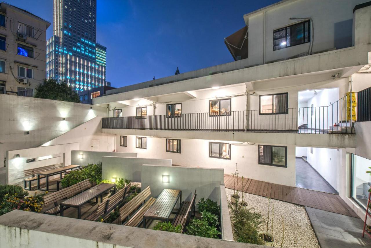 Hidden Garden International Youth Hostel -Near Oriental Pearl &Lujiazui -Garden Social Area -Bar -Cafe -Free Laundry Luggage Storage -24H Front Desk -English Service Shanghai Buitenkant foto