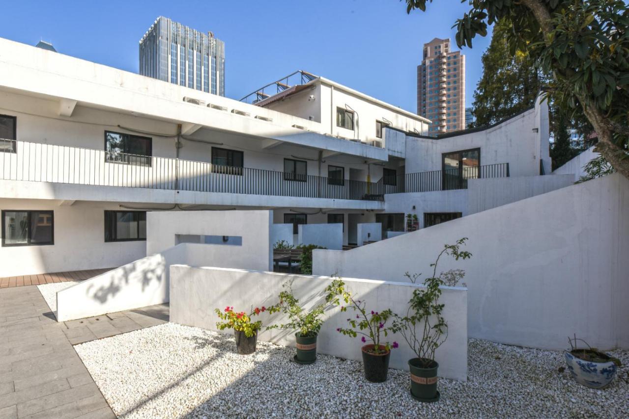 Hidden Garden International Youth Hostel -Near Oriental Pearl &Lujiazui -Garden Social Area -Bar -Cafe -Free Laundry Luggage Storage -24H Front Desk -English Service Shanghai Buitenkant foto