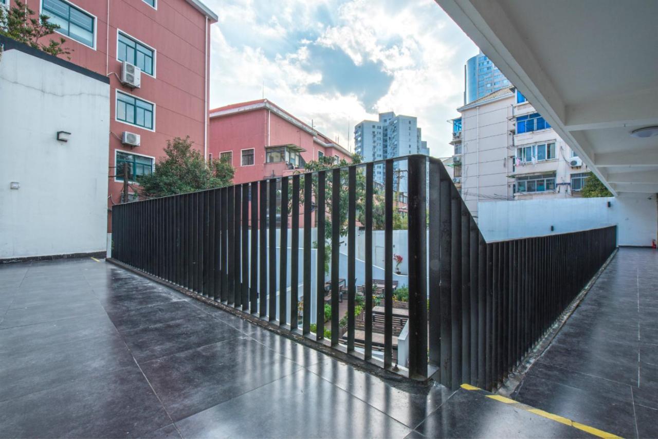 Hidden Garden International Youth Hostel -Near Oriental Pearl &Lujiazui -Garden Social Area -Bar -Cafe -Free Laundry Luggage Storage -24H Front Desk -English Service Shanghai Buitenkant foto